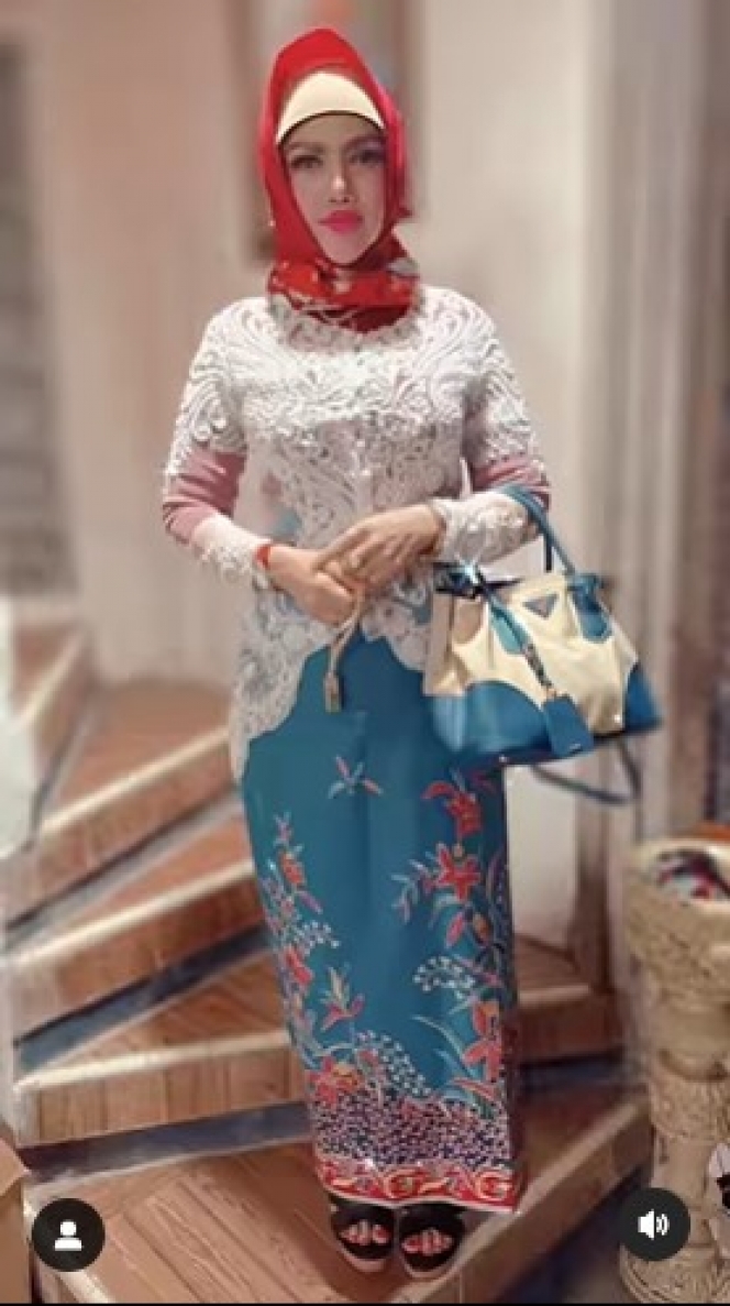 Potret Model Hijab Barbie Kumalasari yang Jadi Sorotan Netizen!