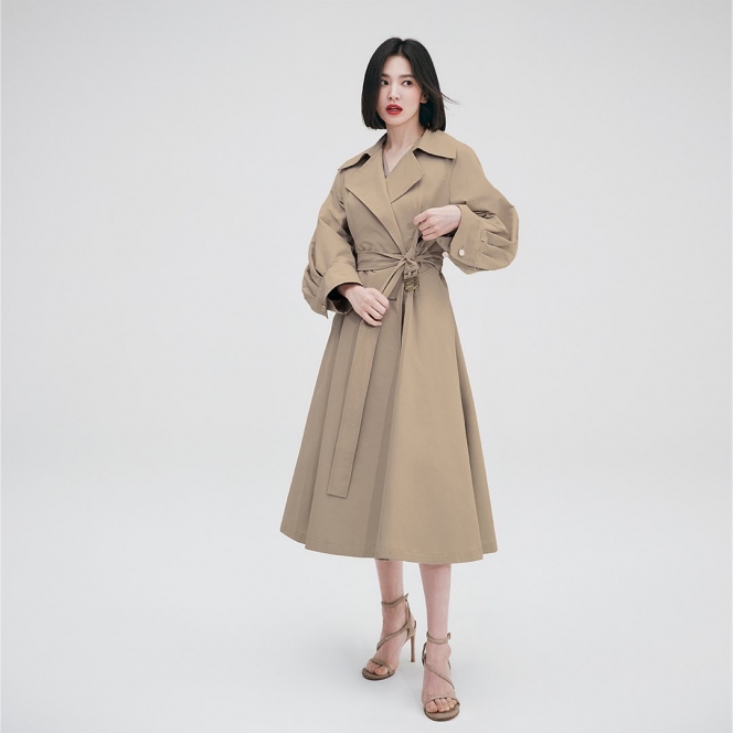 10 Potret Terbaru Song Hye Kyo Tampil untuk Brand MIICHA, Pesonanya Berkelas Abis!