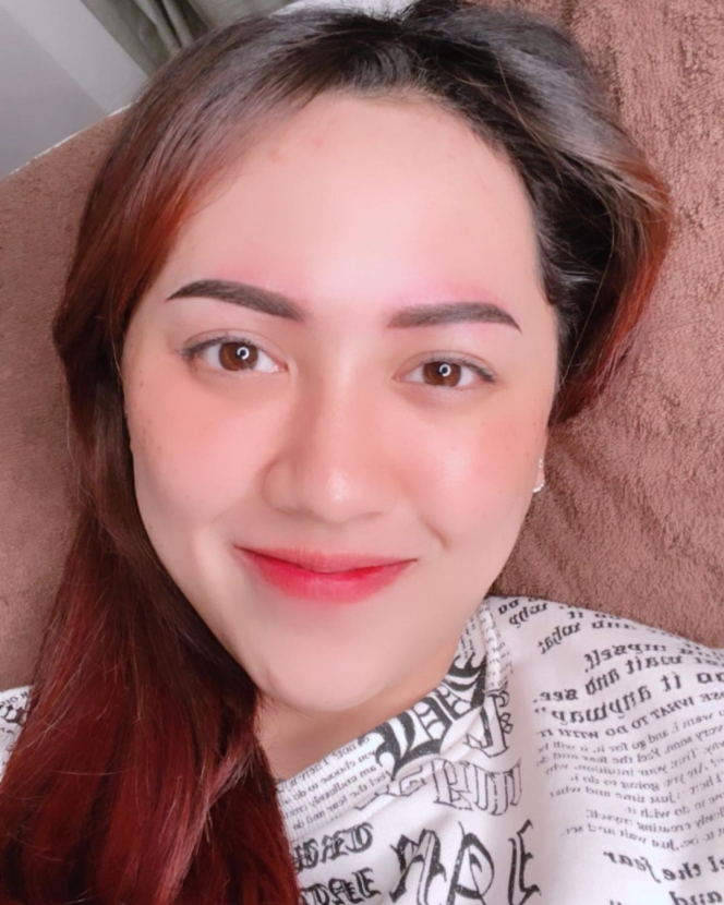 10 Potret Selfie Happy Asmara, Wajah Cantiknya Bikin Masyarakat Gundah Gulana