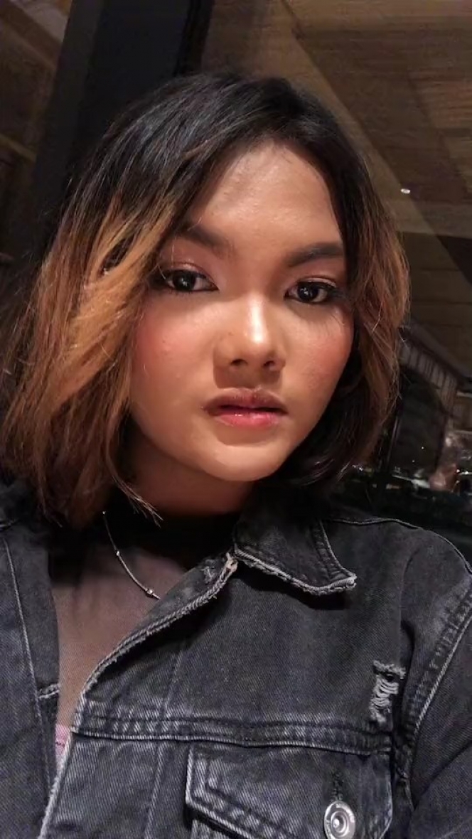 Deretan Potret Terbaru Kurma Citayam, Makin Cantik dengan Wajah Full Make Up yang Bikin Pangling