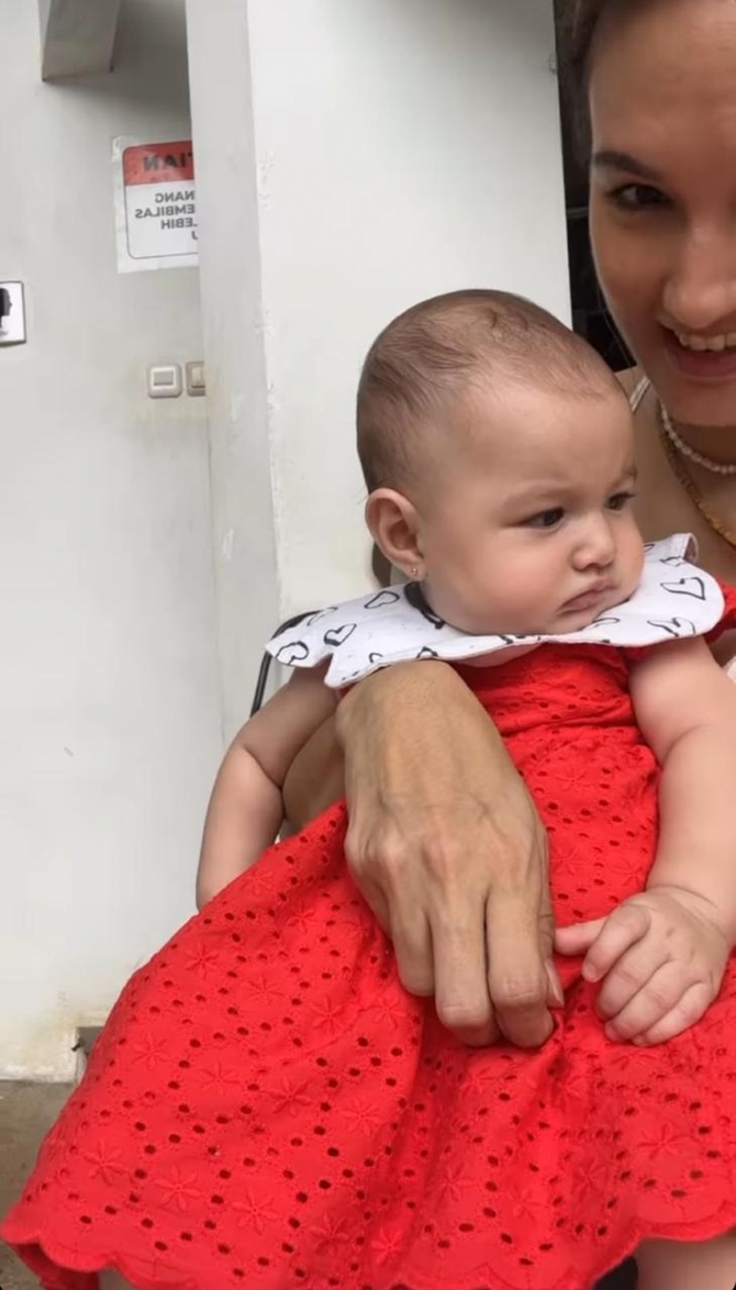 Nasionalisme Sejak Dini, Ini Potret Baby Djiwa Ikut Lomba 17 Agustus untuk Meriahkan Kemerdekaan Indonesia