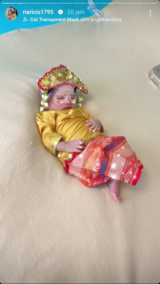 Terlalu Cekci Sampai Gak Boleh Diupload Oleh Ayahnya, Ini Photoshoot Baby Moana Anak Ria Ricis jadi Mermaid Syariah