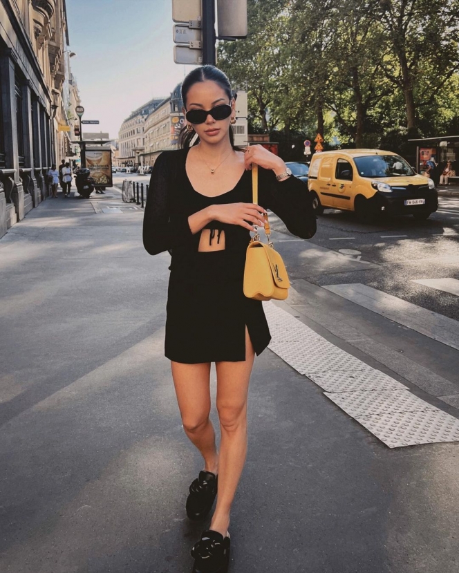 10 OOTD Fashion Street Ala Alyssa Daguise, Selalu Jadi Sorotan saat Melenggang di Jalanan