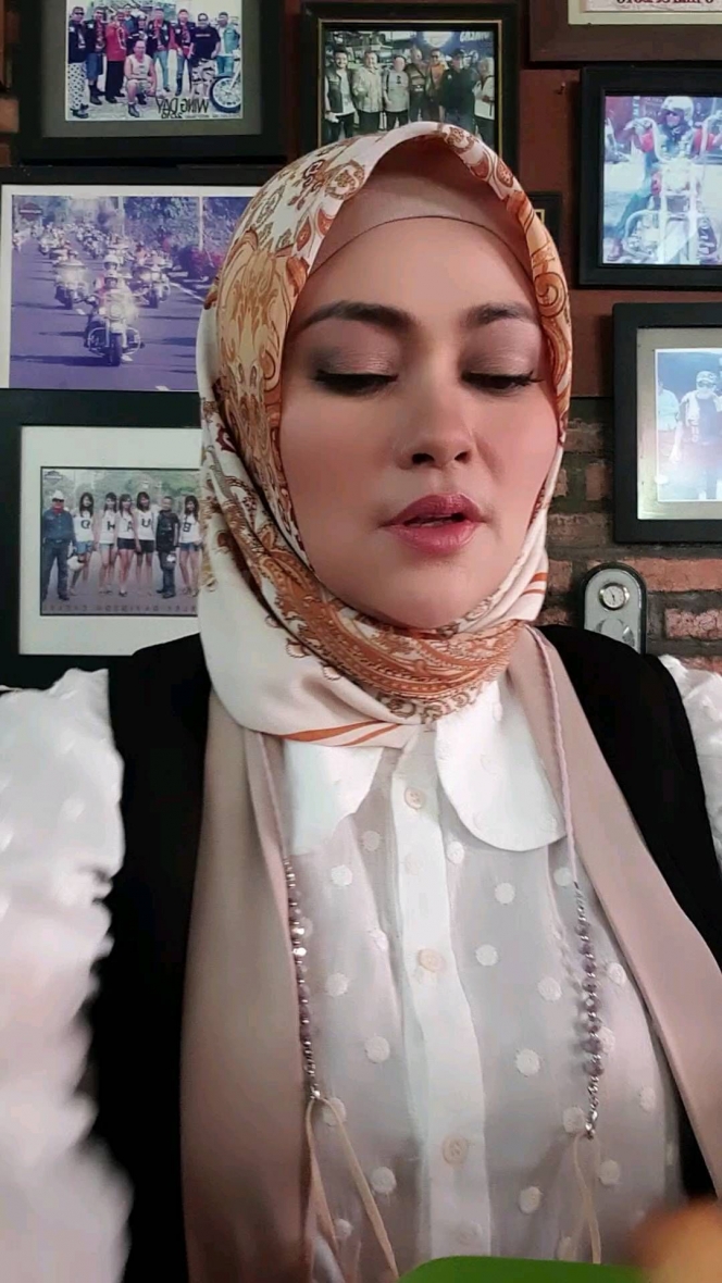 Sudah Hijrah, Ini 10 Potret Aktris Sinetron Ratu Dewi Imasy yang Kini Tampil Berhijab