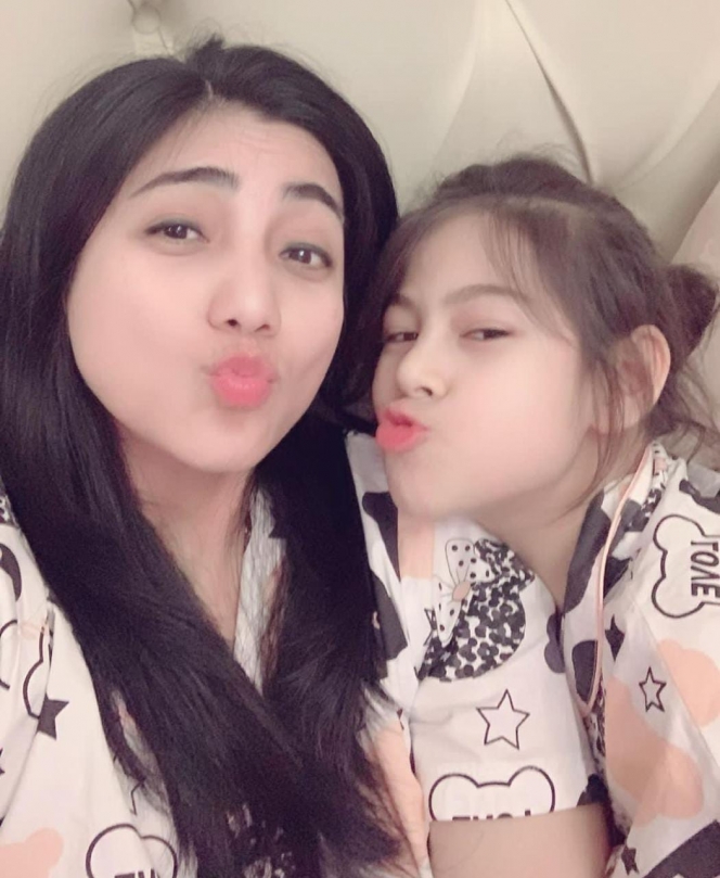 Blasteran Turki Indonesia, Potret Terbaru Elif Anak Siti KDI yang Makin Cantik Banget di Usia 9 Tahun