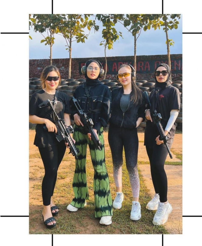 Gagah Bersenjata, Ini Deretan Potret Cantik Dara Arafah Latihan Menembak dengan Outfit yang Kece Abis