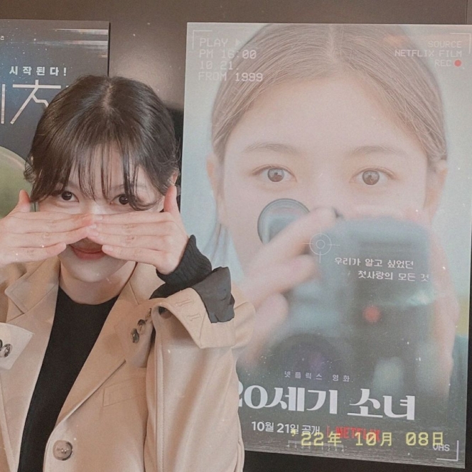 11 Potret Terbaru Kim Yoo Jung, Si Cantik yang Bintangi Film 20th Century Girl Bersama Byeon Woo Seok