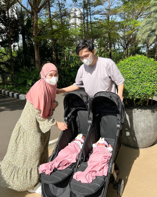 Dinanti 4 Tahun Lamanya, Ini Potret Telaten dan Hangat Anisa Rahma Momong Baby Alma dan Alsha