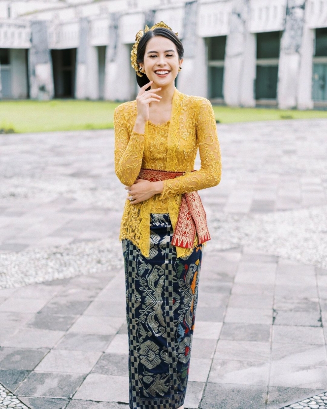 Kenakan Kebaya Hingga Head Piece Tradisional Bali, Ini 10 Gaya Maudy Ayunda yang Curi Perhatian Saat Jadi Jubir di G20
