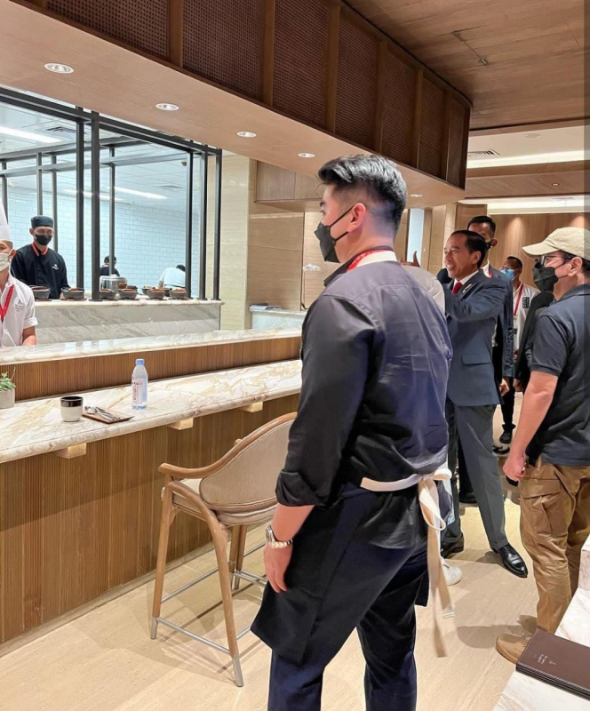 Deretan Potret Chef Arnold Saat jadi Koki untuk Gala Dinner KTT G20 di Bali, Masakannya Dinikmati Para Kepala Negara!