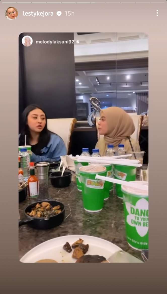 Rizky Billar Dikabarkan Terlilit Utang, Lesti Kejora Asyik Arisan dan Makan-Makan Bareng Bestie