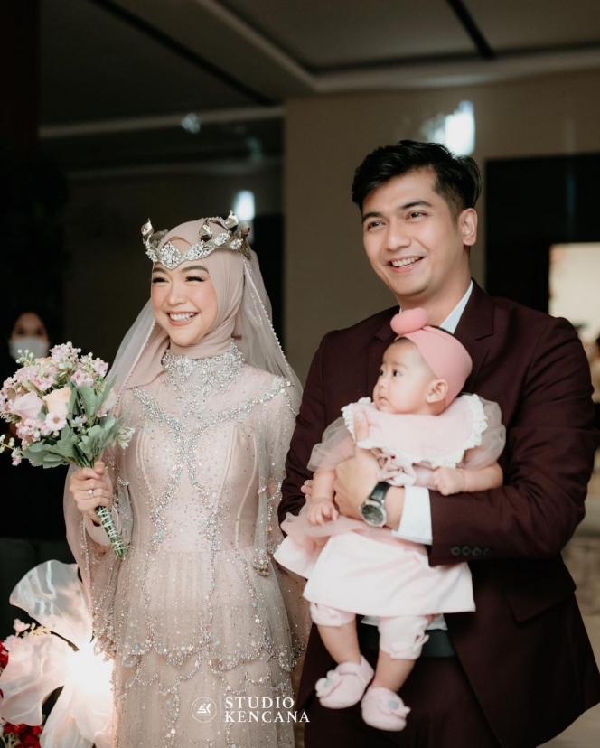 11 Potret Perayaan Anniversary Pernikahan Ria Ricis dan Teuku Ryan ke-1, Digelar Super Mewah Bak Menikah Lagi 