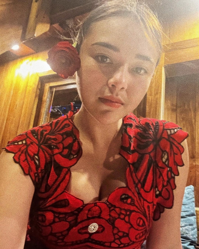 Cantiknya Kebangetan, Ini 10 Potret Selfie Amanda Manopo yang Tiada Dua
