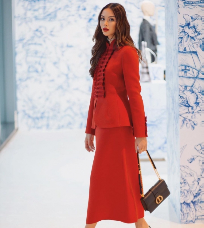 Deretan Potret Alyssa Daguise di Event Dior, Tampil Mewah dengan Dandanan bak Bangsawan