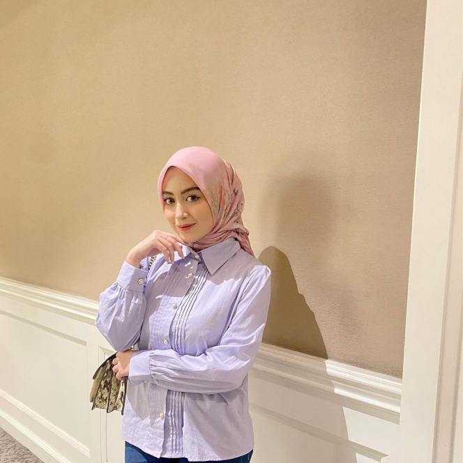 Sempat Diminta Lepas Hijab dengan Honor Tinggi, Ini 10 Pesona Nabilah Ayu Eks JKT48 yang Tetap Berhijrah