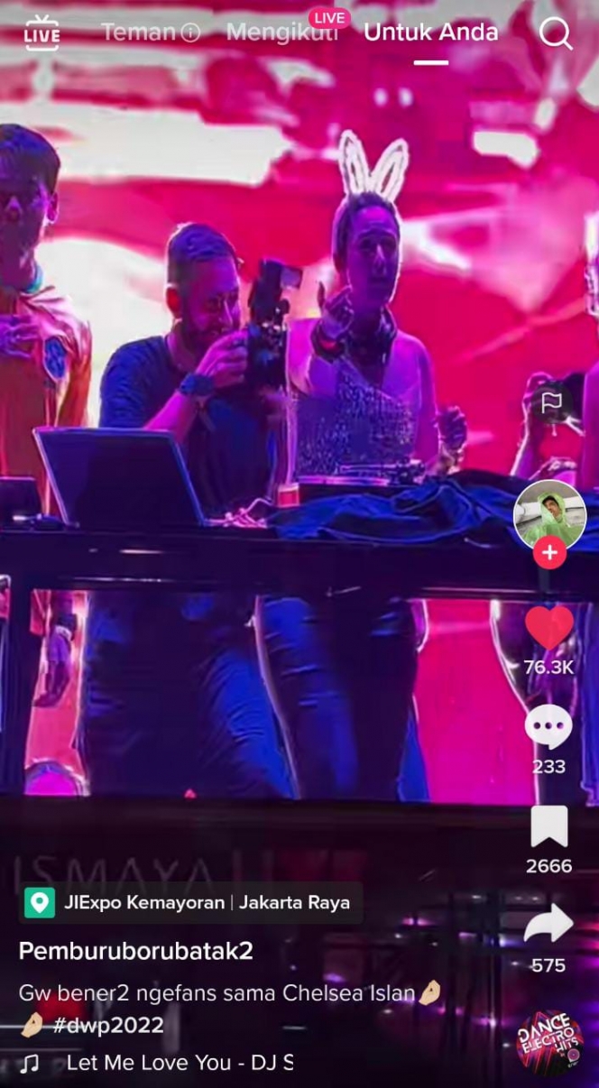 Bukannya Bulan Madu, Ini Momen Chelsea Islan dan Rob Clinton Asyik Nge-DJ di DWP Usai Menggelar Pernikahan