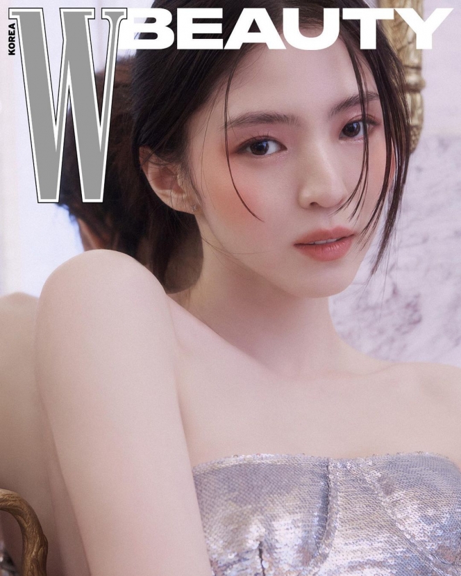Cantiknya Di Luar Nalar, Ini Potret Han So Hee Tampil Jadi Model Cover Digital Pertama W Korea