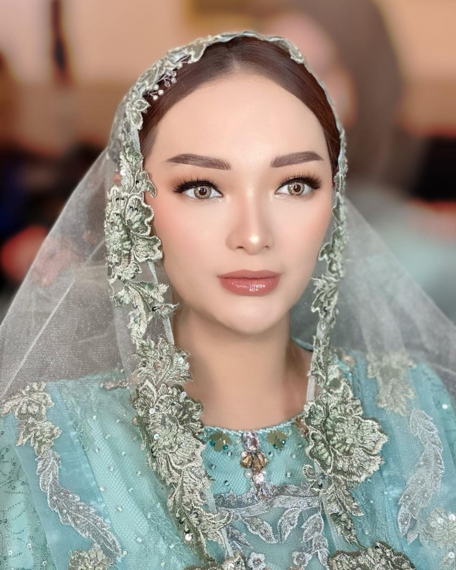 Glowing dan Cantik Parah, Ini Deretan Potret Close Up Zaskia Gotik yang Tuai Pujian