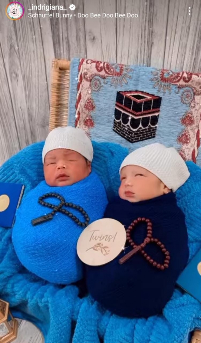 Deretan Newborn Photoshoot Anak Kembar Ustaz Riza Muhammad, Gemes Banget Bertema Islami