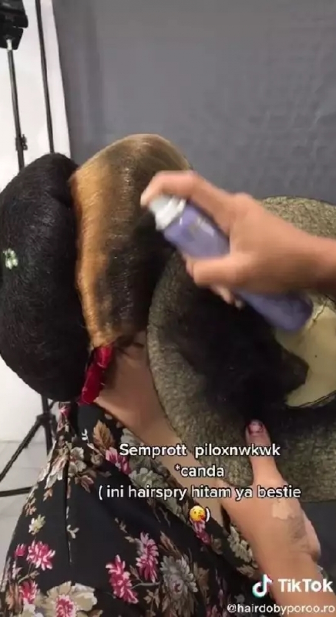 Potret Pengantin Punya Rambut Pirang Minta Dirias Pakai Adat Jawa, Hasilnya Langsung Bikin Pangling!