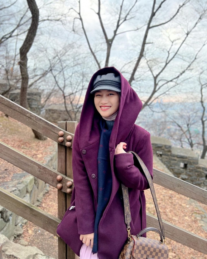 Deretan Potret Melody Laksani Eks JKT48 Liburan ke Korea Selatan, Asyik Main Salju