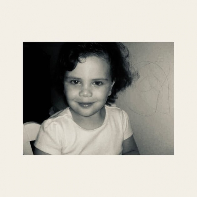 Potret Cantik Manuella Aziza Anak Kedua Sophia Latjuba yang Berparas Bule Sejak Kecil
