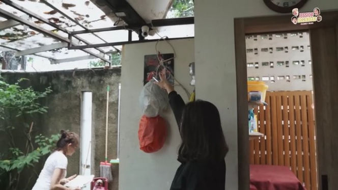 10 Potret Rumah Jessica Iskandar yang Sering Ada Kejadian Mistis, Dari Penampakan Pocong Hingga Sosok Hitam Berambut Panjang