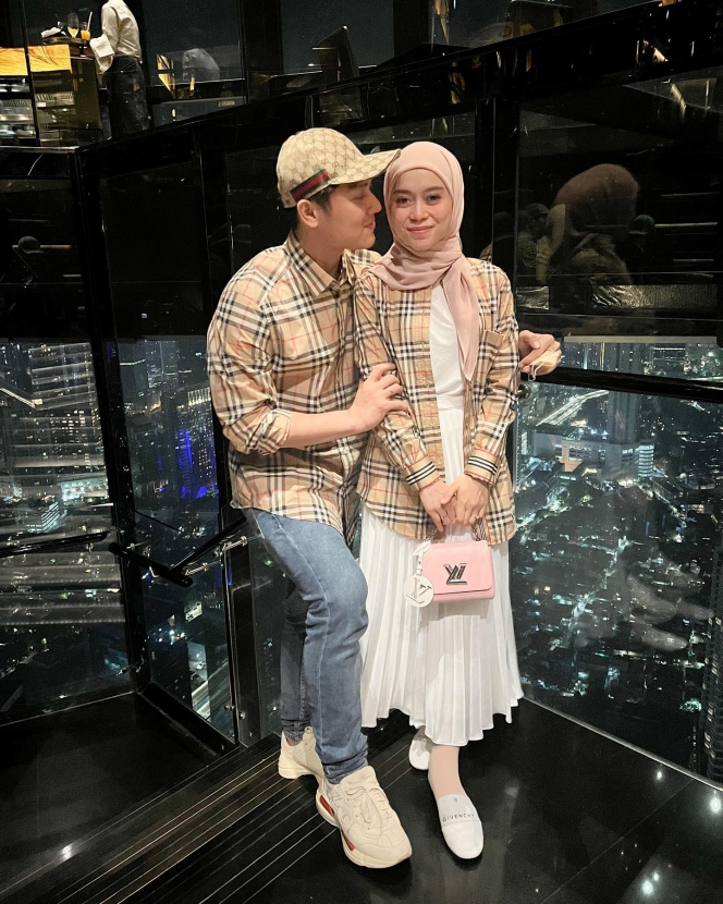 Inspirasi Outfit Keluarga Lesti Kejora, Cocok untuk Mudik dan Rayakan Idul Fitri