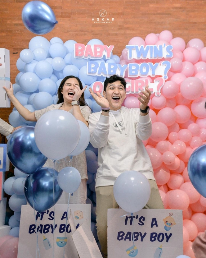 Potret Gender Reveal Masayu Clara yang Bakal Dikaruniai Bay Kembar, bahagia Banget!