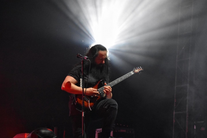 Penutup Tur Asia, Ini 7 Potret Dream Theater saat Manggung di Jakarta