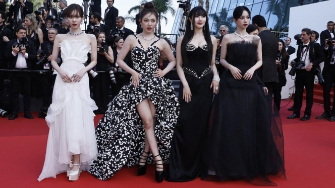 10 Potret aespa di Festival Cannes 2023, Tampil Memesona dengan Dress Hitam Mewah!