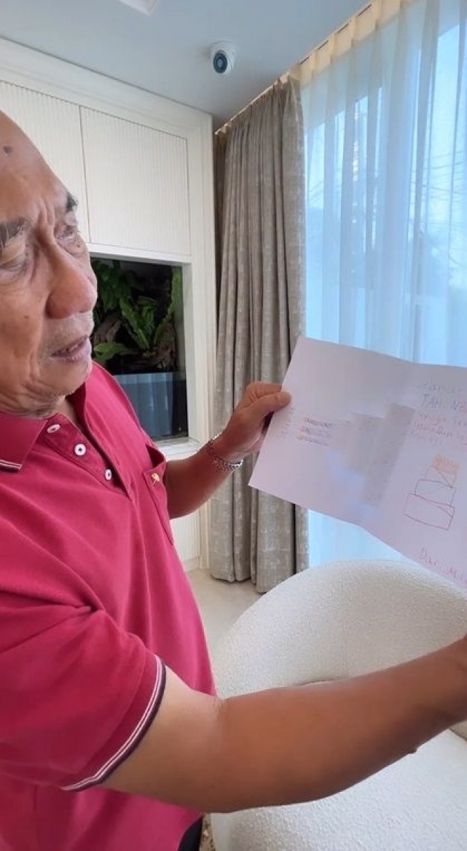 Momen Hangat Ayu Dewi bersama Sang Suami Rayakan Ulang Tahun Ayah ke-70, Kompak Banget!