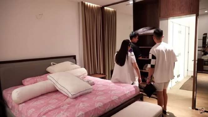 13 Potret Rumah Baru Raffi Ahmad dan Nagita Slavina, Ada Bathtub yang Zero Gravity lho!