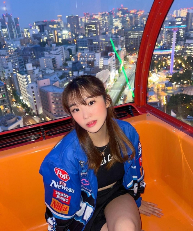 Potret Livy Renata Naik Bianglala di Tokyo, Makin Kawai Pakai Jepit Cantik
