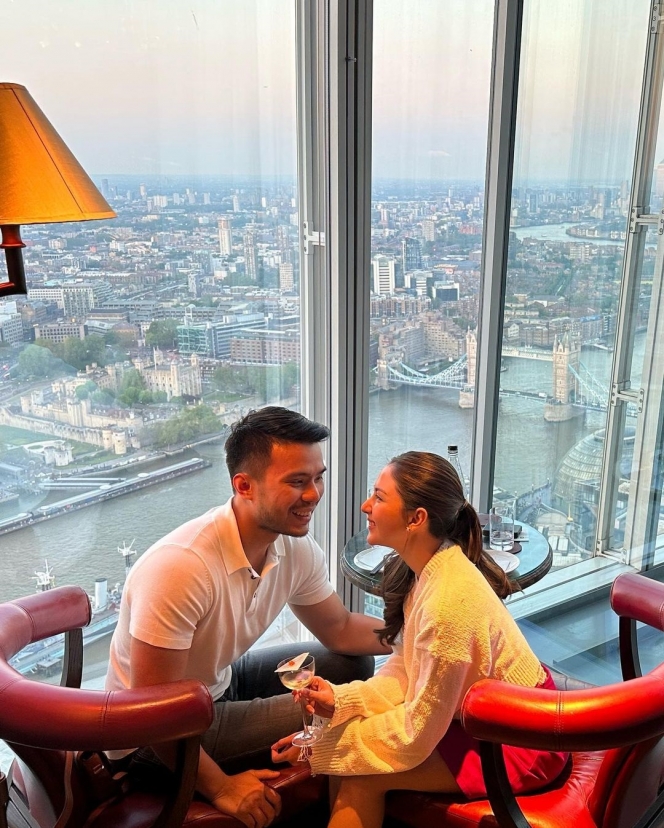 Potret Jessica Mila dan Yakup Hasibuan di London, Tingkah Romantisnya Bikin Netizen Gigit Jari!