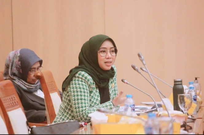 Potret Ratna Juwita Sari, Satu Komisi VII DPR RI dengan Mulan Jameela - Sama-sama Kritik Kebijakan Produk Subsidi Listrik saat Rapat DPR RI