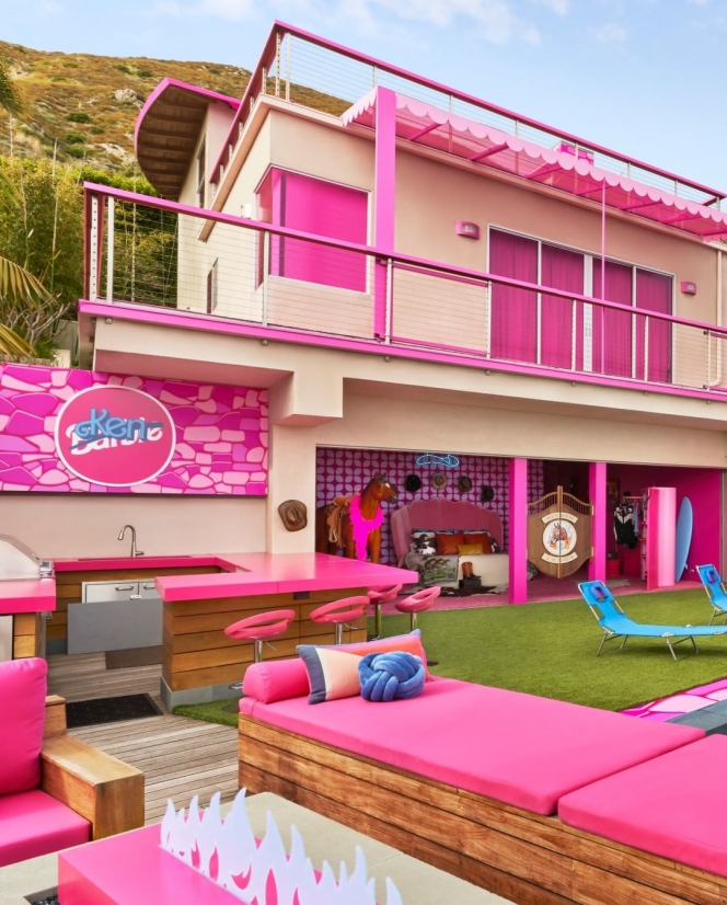 10 Potret Rumah Barbie yang Beneran Ada, Serba Pink dan Colorfull Banget