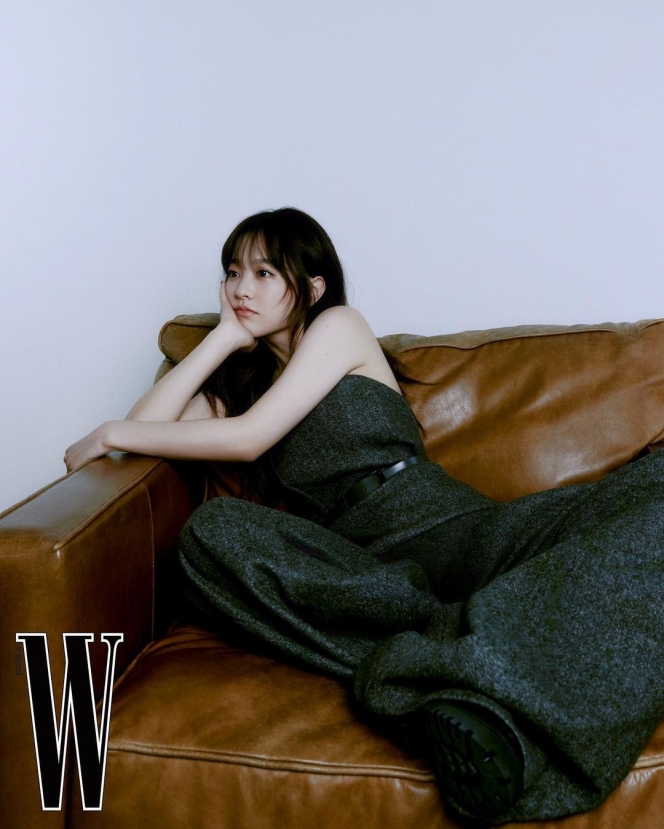 Deretan Potret Park Bo Young di Majalah W Korea, Imut Sekaligus Garang Bikin Netizen Gemas!