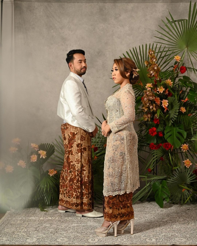 Pemotretan Terbaru Kiky Saputri Peringati 7 Bulan Pernikahan, Caption Menggelitik untuk Suami Bikin Ngakak Maksimal