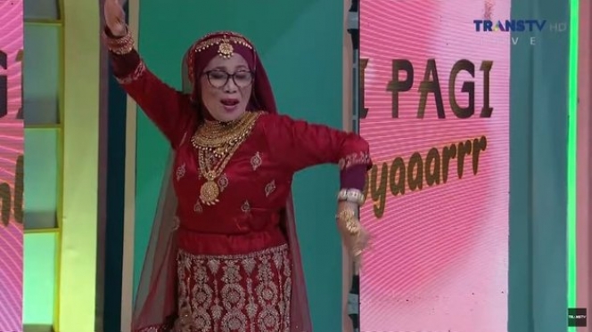 Bikin Heboh, Ini Potret Nursyah Ibu Indah Permatasari yang PD Joget India saat Jadi Bintang Tamu Acara TV