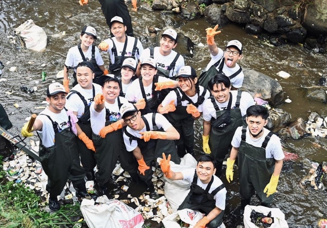 Potret Aaliyah Massaid dan Thariq Halilintar saat Ikut Bersihkan Sampah di Bogor, Disebut Terlalu Nyosor Sampai Kebelet Nikah