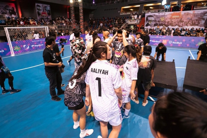 10 Potret Aaliyah Massaid Main Futsal, Si Nona Sporty yang Bikin Netizen Kepincut