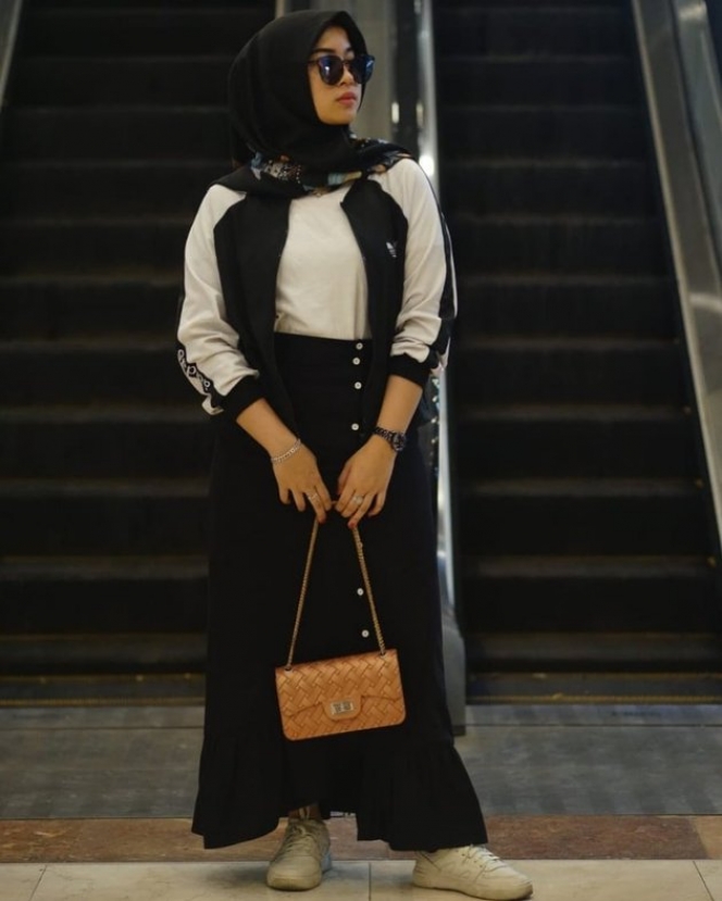 8 Potret Salsabilih, Istri Aldi Taher yang Gak Cuma Cantik tapi Sabar Dampingi Suami yang Kocak