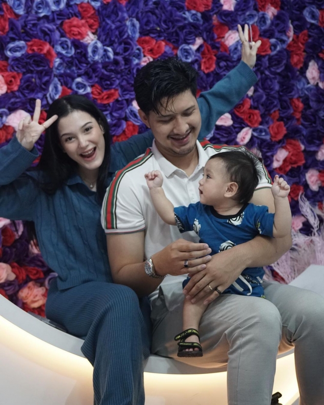 Potret Terbaru Keluarga Yasmine Ow dan Aditya Zoni, Gantengnya Baby Zayn Curi Perhatian Banget