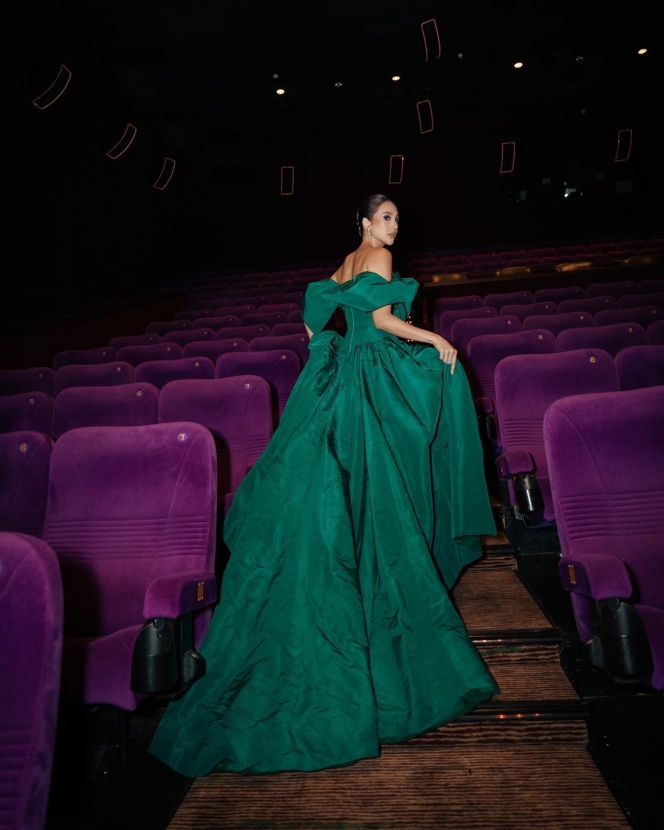 Potret Anya Geraldine di Gala Premier Film Gampang Cuan, Cantiknya Curi Perhatian Banget