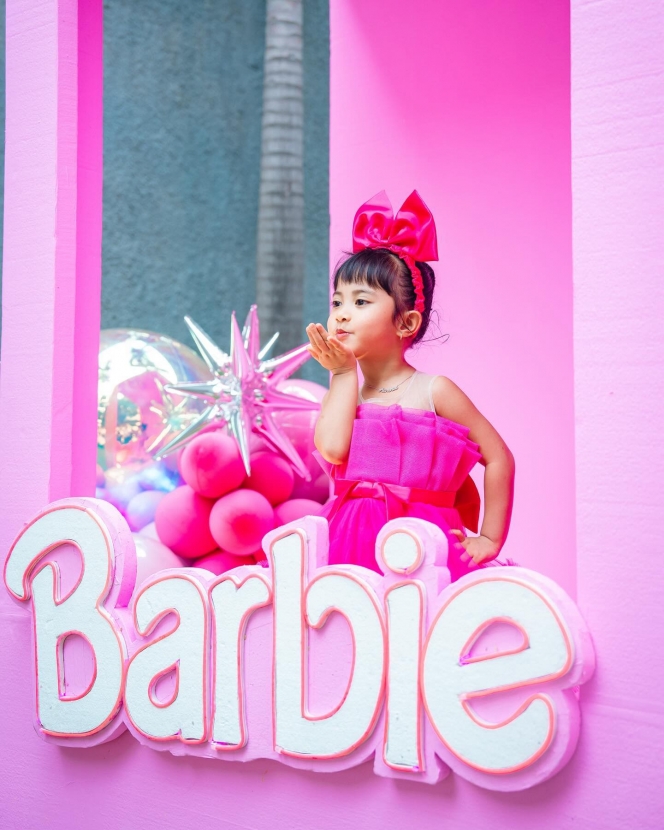 10 Potret Perayaan Ulang Tahun ke-4 Chava Anak Rachel Vennya, Mengusung Tema Barbie yang Cute