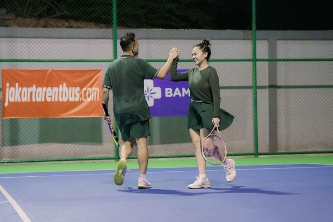 Couple Goals Banget, Berikut Deretan Momen Raffi Ahmad & Nagita Menang Tournament Tenis! 