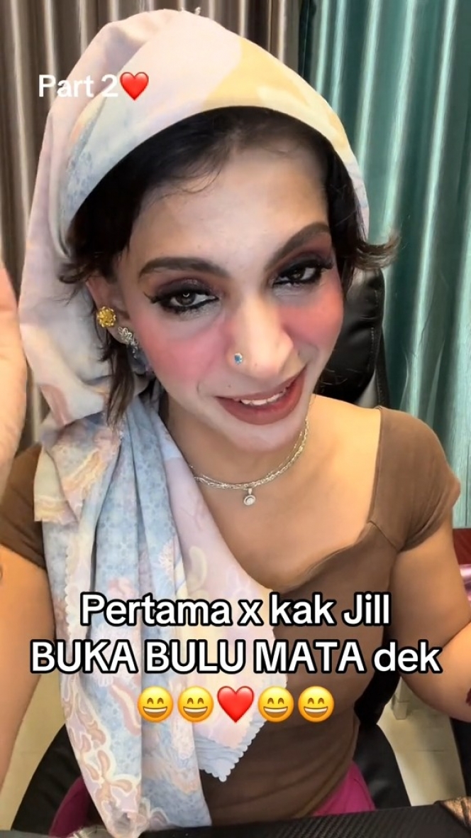 Deretan Potret Kak Jill Hapus Make Up, Bikin Pangling dan Banjir Pujian