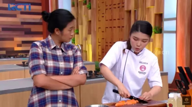 Ternyata Adik Tingkat di Kampus, Ini Deretan Momen Chef Renatta Awasi Bench Belinda di Masterchef Indonesia Season 11