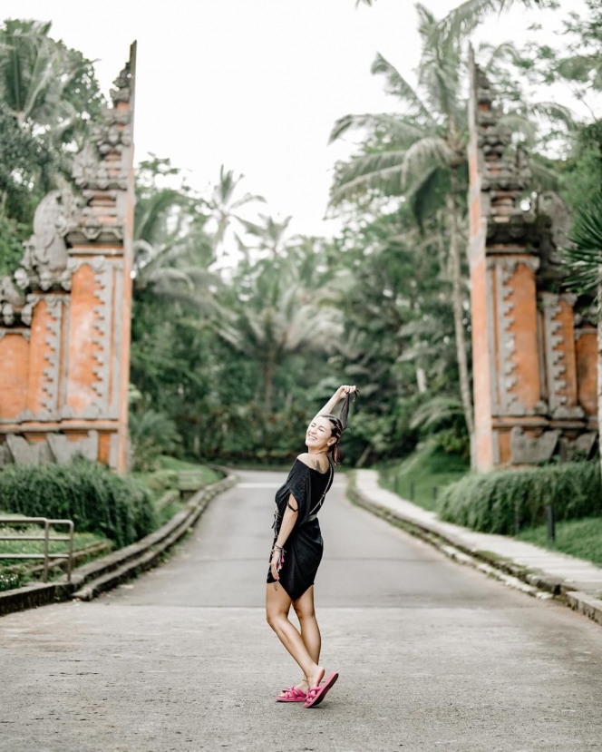 Cantik dari Segala Sisi, Ini Potret Liburan Sharena Delon di Bali yang Tuai Pujian